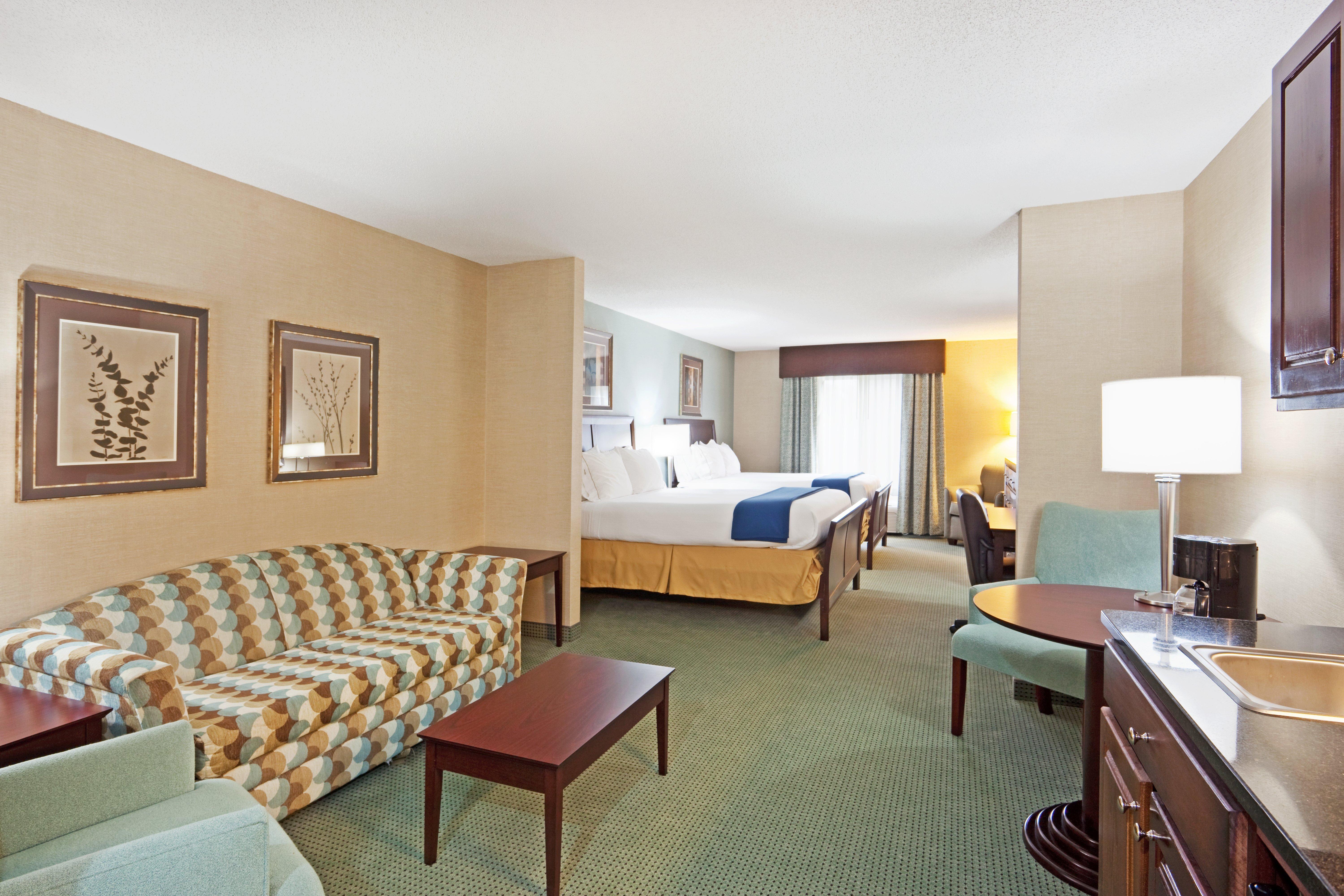 Holiday Inn Express And Suites Meriden By Ihg Exterior photo